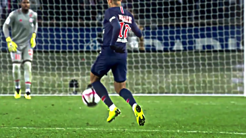 鲁本·阿莫林的曼联体系为何在边翼卫位置频频受阻？危机或将进一步加剧！