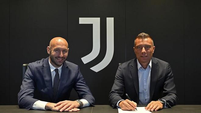 五大联赛各一队跻身欧冠积分榜前五