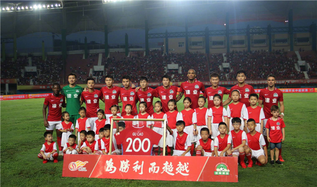 欧冠周最佳球员评选：奥斯梅恩、福登、梅里诺、福布斯